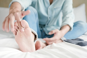 Causes and Risk Factors for Athlete’s Foot